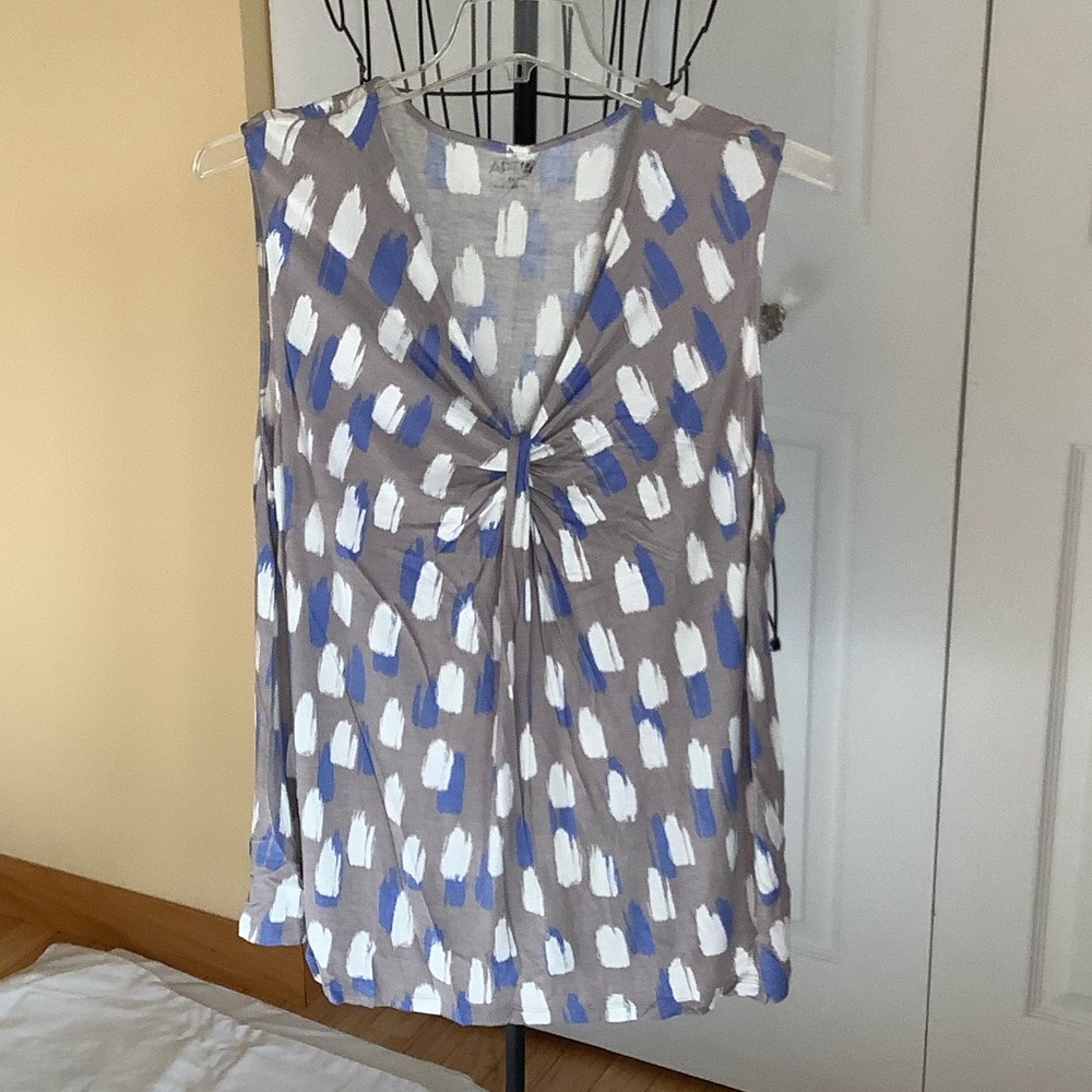 Apt. 9 sleeveless top